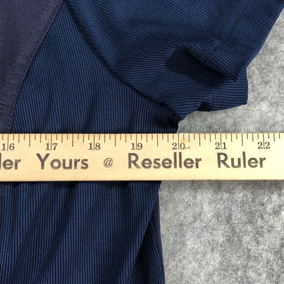 Beyond Scrubs Top Womens Medium Navy Blue V Neck 2 Pocket Stretch Style 5100SB - Picture 10 of 13